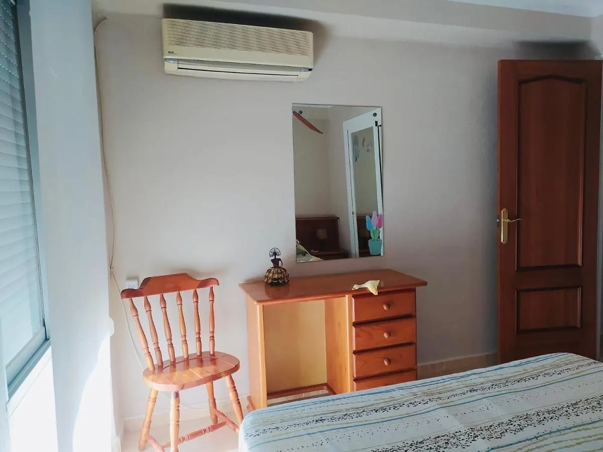 Los Pinos La Pineda Apartment