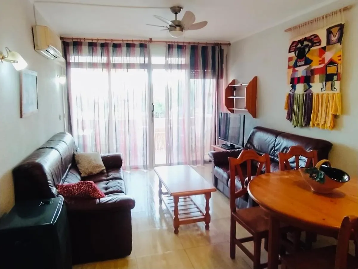 Apartment Los Pinos La Pineda Spain